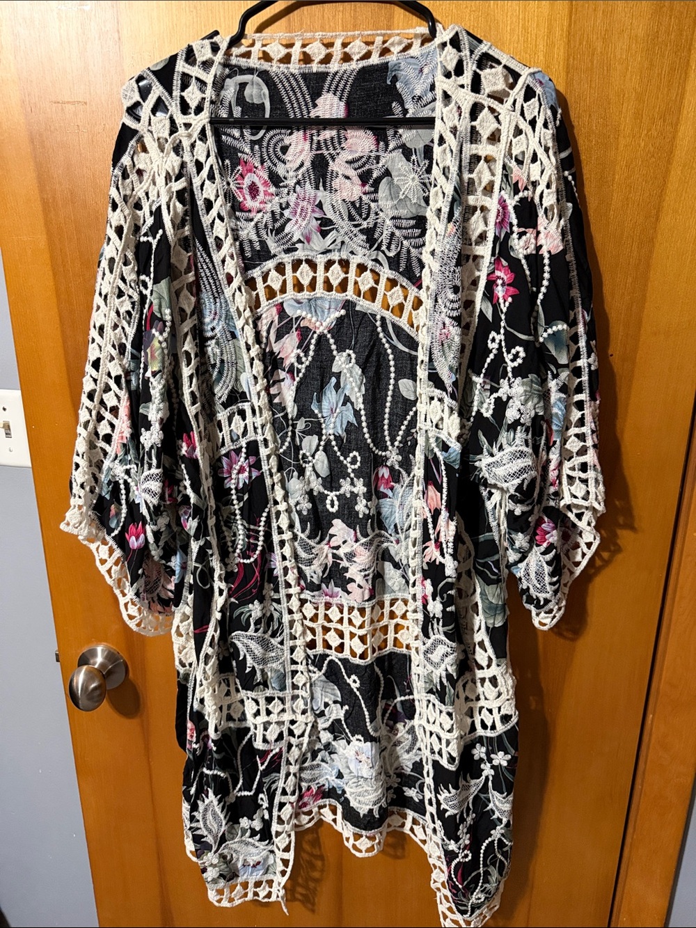 Three Bird Nest Black Floral Crochet Kimono